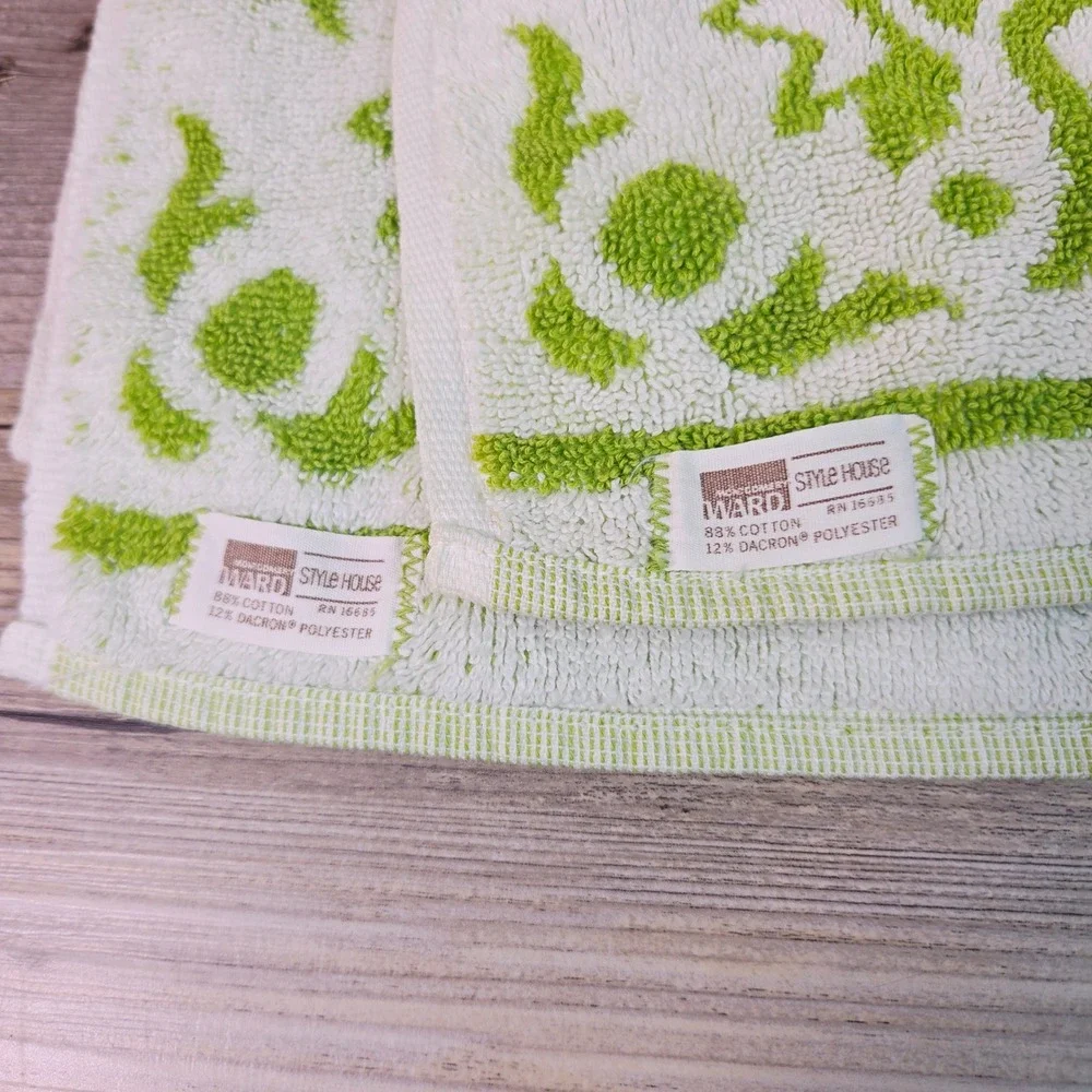 Vintage Montgomery Ward Towel Set Lime Green Greek Key Medallion 4pc Retro MCM